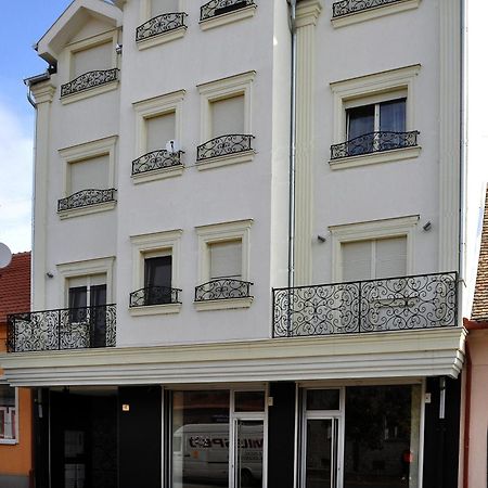 Apartments Soleado Pančevo Exterior foto